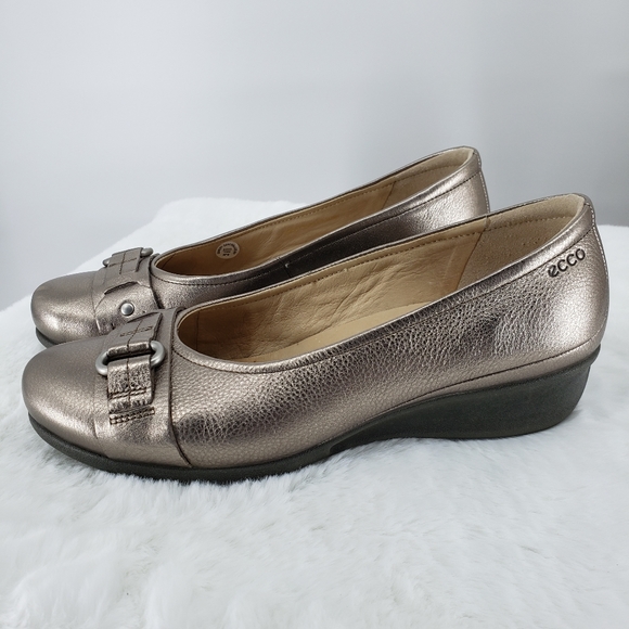 Ecco Gold Ballet Flats Loafers Career Women's 7.5 - Picture 2 of 7